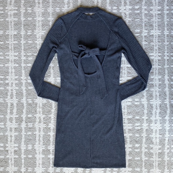 •Forever 21• NWOT Ribbed Long Sleeve Low Back Mini Dress - Picture 3 of 8